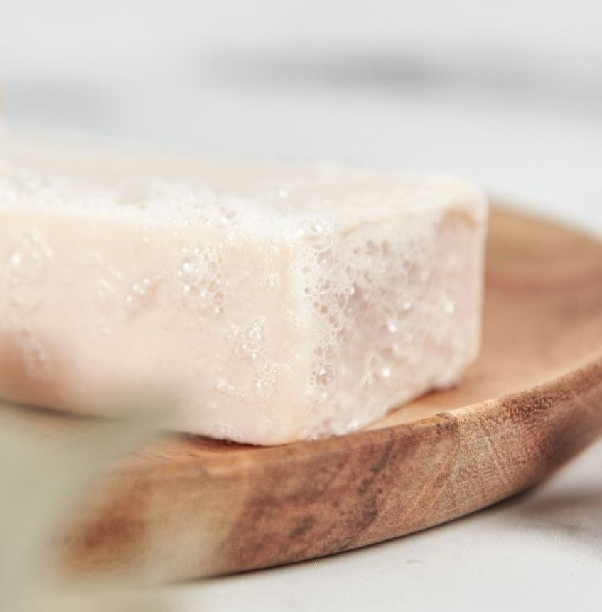 The Sustainables Botanic Bliss Organic Vegan Hand &amp; Body Soap 5 v6.jpg__PID:de809a8f-8222-4024-b58d-3efcf01c2799